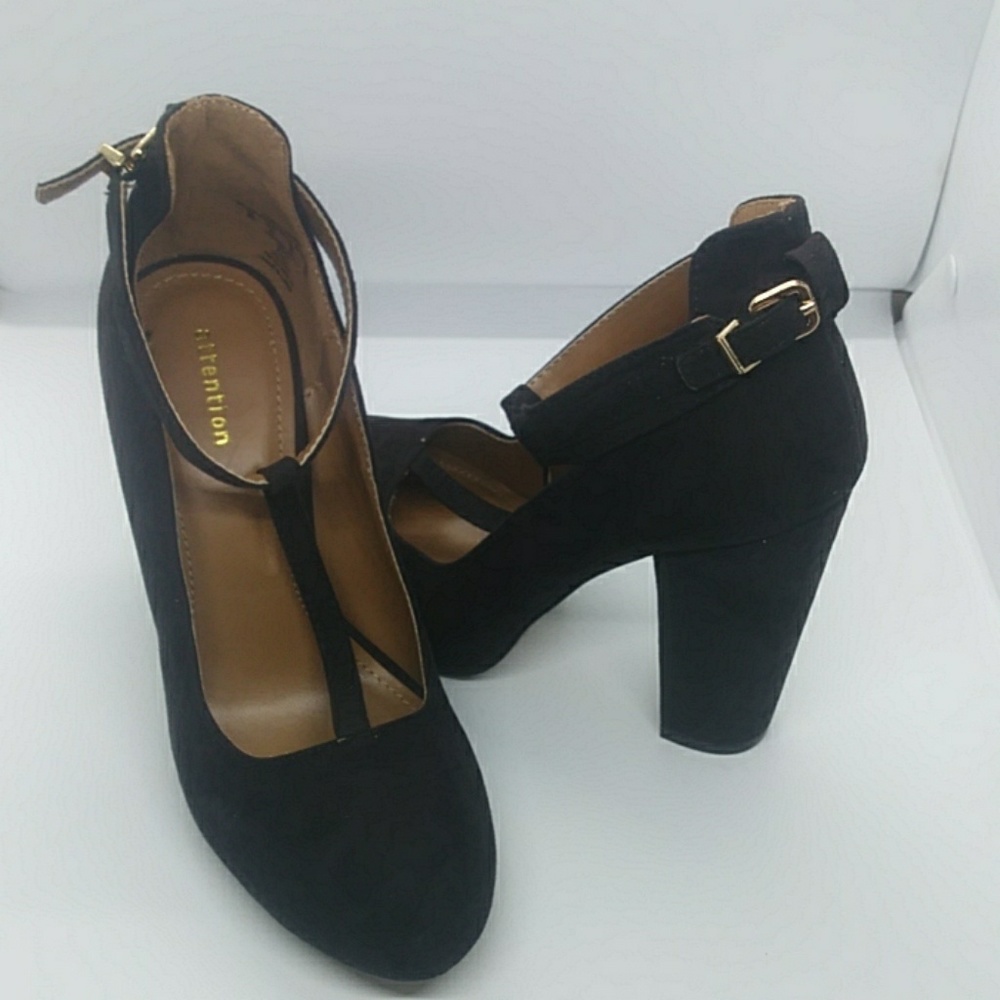 Attention brand black high heel